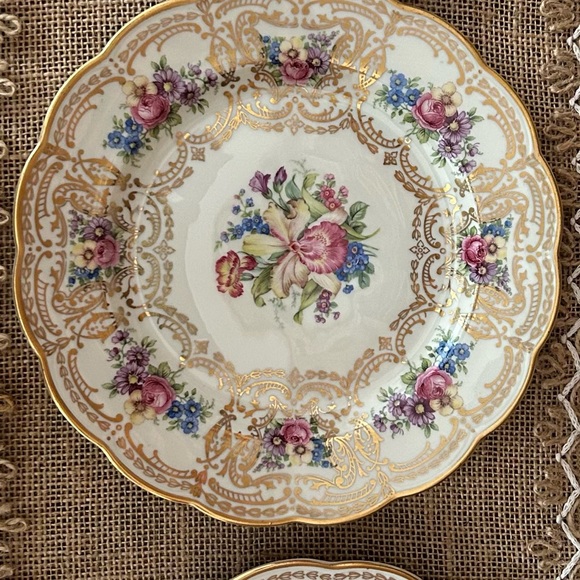 Mid-Century Royal Bayreuth Salad or Dessert Plate, Set of 3 - Picture 14 of 16